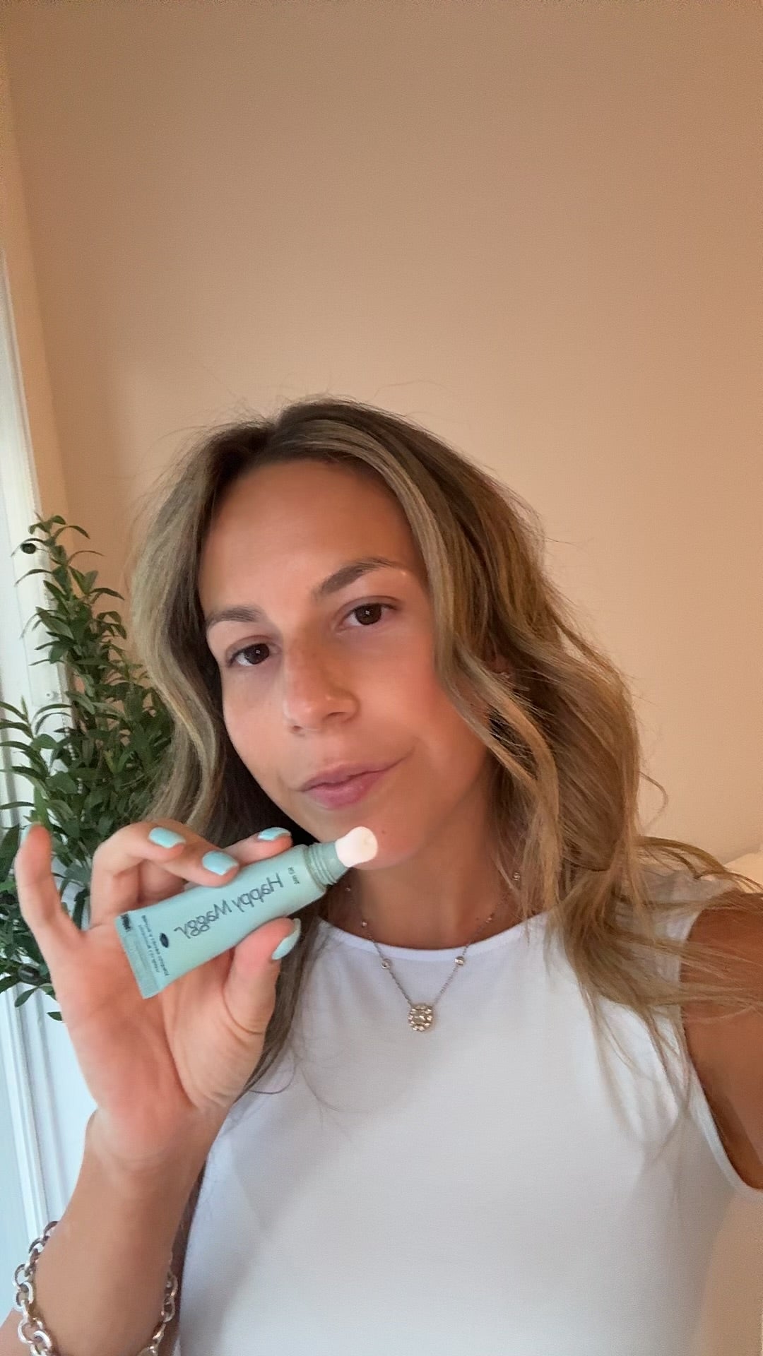 Isotretinoin and Dry Lips: Why You Need a Lip Balm You Can Count On